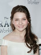 Abigail Breslin : abigail_breslin_1277232393.jpg