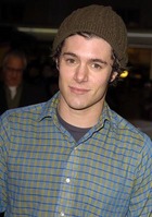 Adam Brody : TI4U_u1141168321.jpg