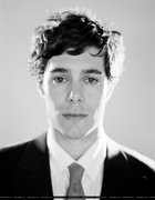 Adam Brody : TI4U_u1143224589.jpg