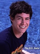 Adam Brody : TI4U_u1148057246.jpg