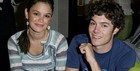 Adam Brody : TI4U_u1171907139.jpg