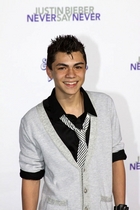 Adam Irigoyen : adam-irigoyen-1331085266.jpg