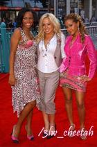 Adrienne Bailon : adrienne-bailon-1319041937.jpg