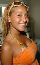 Adrienne Bailon : adrienne-bailon-1333058523.jpg