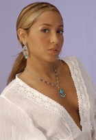 Adrienne Bailon : adrienne-bailon-1334072923.jpg