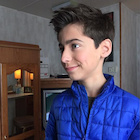 Aidan Gallagher : aidan-gallagher-1461700441.jpg