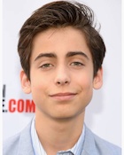 Aidan Gallagher : aidan-gallagher-1501294943.jpg