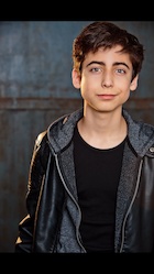 Aidan Gallagher : aidan-gallagher-1505982961.jpg