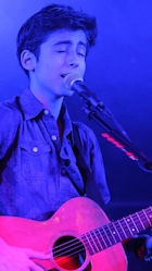 Aidan Gallagher : aidan-gallagher-1507274641.jpg