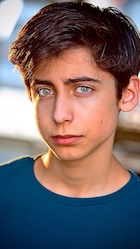 Aidan Gallagher : aidan-gallagher-1510049521.jpg