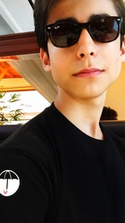 Aidan Gallagher : aidan-gallagher-1535676353.jpg