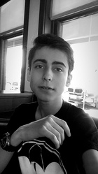 Aidan Gallagher : aidan-gallagher-1538252686.jpg