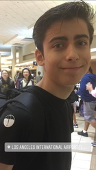 Aidan Gallagher : aidan-gallagher-1538431401.jpg