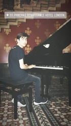 Aidan Gallagher : aidan-gallagher-1539464944.jpg