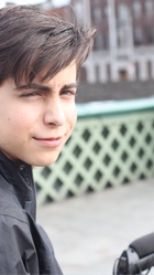 Aidan Gallagher : aidan-gallagher-1539727856.jpg