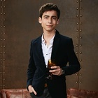 Aidan Gallagher : aidan-gallagher-1542607441.jpg