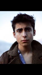 Aidan Gallagher : aidan-gallagher-1545173992.jpg