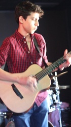 Aidan Gallagher : aidan-gallagher-1545264424.jpg