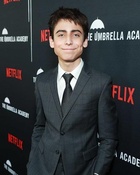 Aidan Gallagher : aidan-gallagher-1550081125.jpg