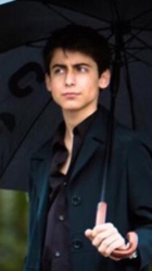 Aidan Gallagher : aidan-gallagher-1551315591.jpg