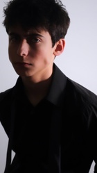 Aidan Gallagher : aidan-gallagher-1552685222.jpg