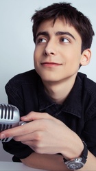 Aidan Gallagher : aidan-gallagher-1556927570.jpg