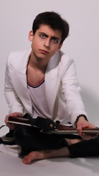 Aidan Gallagher : aidan-gallagher-1559350606.jpg