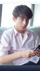 Aidan Gallagher : aidan-gallagher-1564010035.jpg