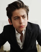 Aidan Gallagher : aidan-gallagher-1569944136.jpg