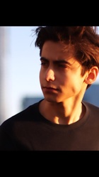 Aidan Gallagher : aidan-gallagher-1571625156.jpg