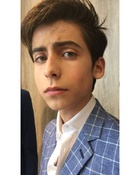 Aidan Gallagher : aidan-gallagher-1577922115.jpg