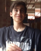 Aidan Gallagher : aidan-gallagher-1605467697.jpg