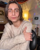 Aidan Gallagher : aidan-gallagher-1609038208.jpg