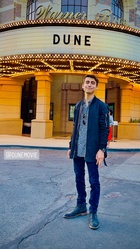 Aidan Gallagher : aidan-gallagher-1632760063.jpg