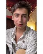 Aidan Gallagher : aidan-gallagher-1633977490.jpg