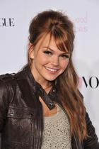 Aimee Teegarden : aimee-teegarden-1376843933.jpg