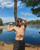 Alex Sampson : alex-sampson-1747516756.jpg