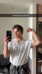 Alex Sampson : alex-sampson-1748622356.jpg