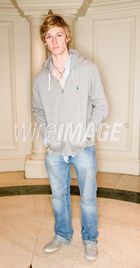 Alex Pettyfer : alex_pettyfer_1209085654.jpg