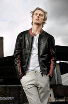 Alex Pettyfer : alex_pettyfer_1218908486.jpg