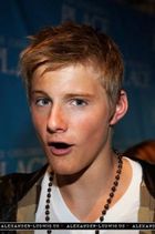 Alexander Ludwig : alexanderludwig_1247182758.jpg