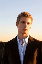 Alexander Ludwig : alexanderludwig_1300638686.jpg