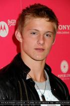 Alexander Ludwig : alexanderludwig_1305477097.jpg