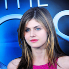 Alexandra Daddario : alexandra-daddario-1375975296.jpg