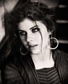 Alexandra Daddario : alexandra-daddario-1377714583.jpg