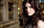 Alexandra Daddario : alexandra-daddario-1377714627.jpg