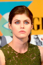 Alexandra Daddario : alexandra-daddario-1377799411.jpg