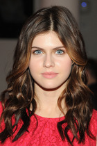 Alexandra Daddario : alexandra-daddario-1378661698.jpg