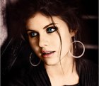 Alexandra Daddario : alexandra-daddario-1380126557.jpg