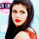 Alexandra Daddario : alexandra-daddario-1380738390.jpg